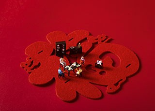 河北秦開電氣設(shè)備恭祝全國人民新年快樂！